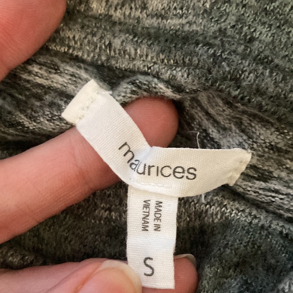 Maurices Camo Cowl Neck Pullover Sweatshirt Size S - Picture 5 of 9
